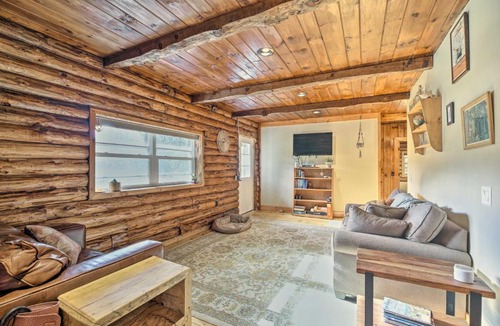 Jeffersonville House | Cambridge Cabin < 2 Mi to Smugglers' Notch!