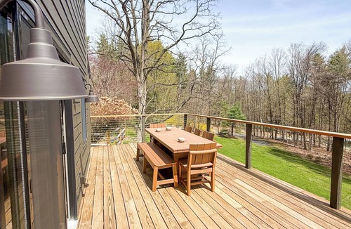 Bolton Landing House | Camp Ridgewood- Spacious 6-bedroom house in lovely Bolton Landing with AC