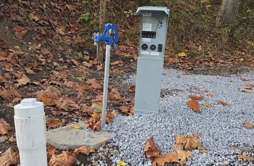 Fowler RV Rental | Campground in Masury 50 Amp full hook up sewer and water for all weather camping