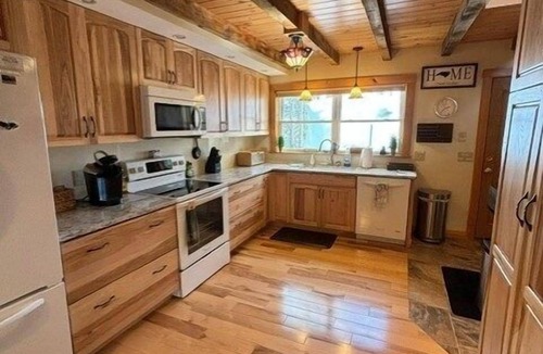 Meredith House | Can't Bear to Leave Lake Winnisquam