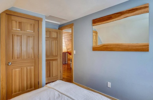 Stowe Area Ski Chalet | Can't Bear to Leave - Perfectly Appointed Chalet in Stowe!