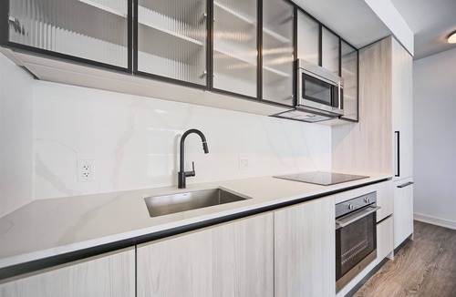 West Don Lands Condo | Canary District Luxury Penthouse Cozy Bedrooms Panoramic Views 360° Gym