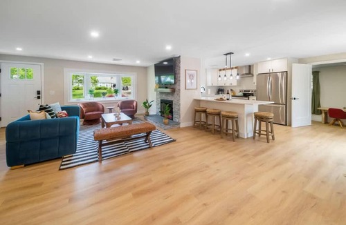 Northwest Harwich House | Cape Cod heated Pool, Putting Green, Speak Easy, Game room,