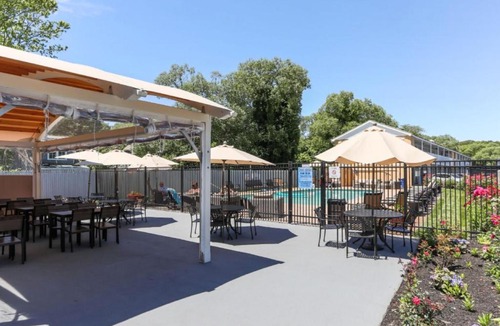 Provincetown Hotel | Cape Colony Inn