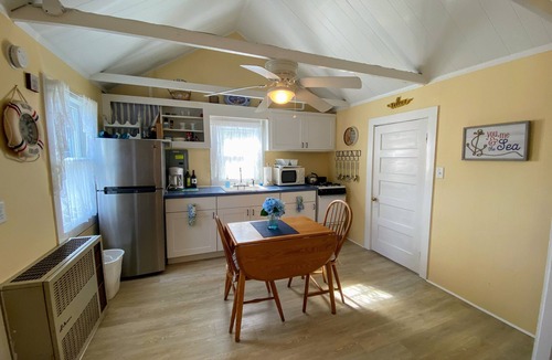 West Yarmouth Cottage | Cape Escape Cottage