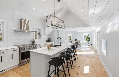 South Orleans House | Capeside: 540-O Vintage Luxury in Orleans