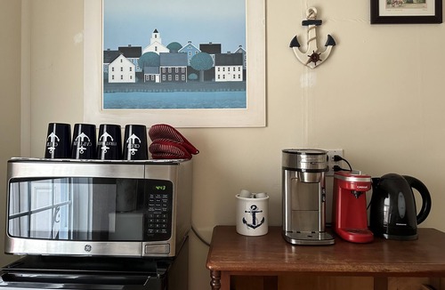 Bath House | Captain's 1BR Apt. Experience authentic Maine. Near everything. No fees.
