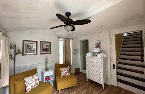 Wolfeboro Apartment | Caretakers Apartment-Split level Full Bed with European Bath Pet Friendly fee applies