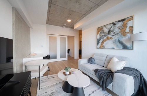 Carlingwood - McKellar Park - Laurentien View Apartment | Carlton West Modern Living | Comfort Stay 1BR