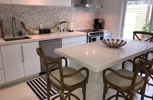 Provincetown Condo | Carnival 2026 Available!