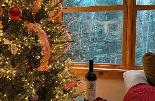 West Dover House | Casa Azul: HotTub, FirePit, Games, Mt Snow 10 Min