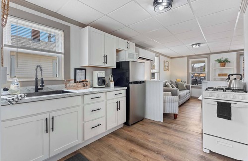 Hampton Cabin | Castaway Cottages - Heart of Hampton Beach
