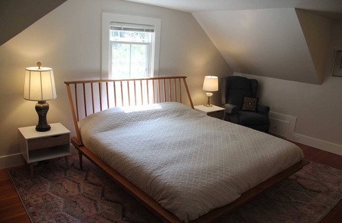 Bar Harbor House | Catbird Cottage - Updated Cozy Gem, 2 miles to Acadia National Park, short walk to the bay