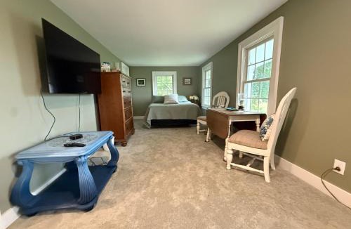 Bloomfield House | Catbird Hollow Nature Farm Finger Lakes NY