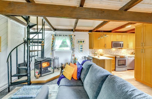 Denver Cabin | Catskills Mountain Casita: Ski, Hike, Fish & Golf!