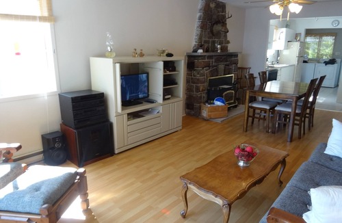 Lac-Connelly Ski Chalet | Chalet Bord de Leau Lac Conneley, Pour Vacance, 2000 p2
