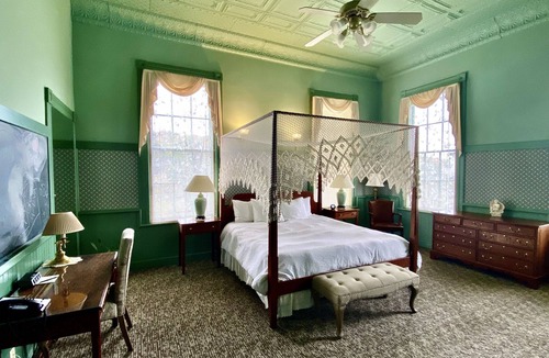 Lee Bed & Breakfast | Chambery Inn /7,000 Sqft Luxury Historic Berkshire landmark on Main Street