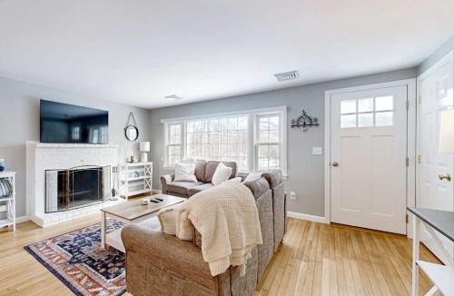 East Dennis House | Champagne Dreams