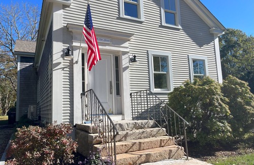 Dartmouth House | Charm & Peace in Lovely Padanaram House on Elm Street!
