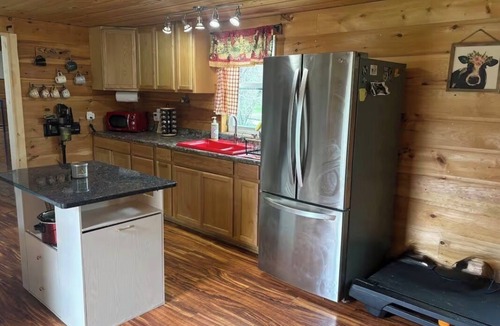 Orrington House | Charming 1-bedroom house on 2 acres in peaceful Orrington