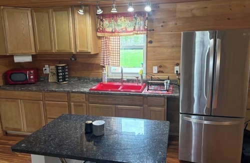 Orrington House | Charming 1-bedroom house on 2 acres in peaceful Orrington