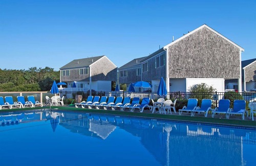 West Yarmouth Apartment | Charming 1BR Townhouse with Sun Terrace, Perfect for Relaxing Getaways