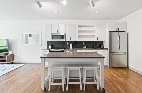 Jamaica Plain Apartment | Charming 2-bedroom apartment in amazing Boston Hospitals
