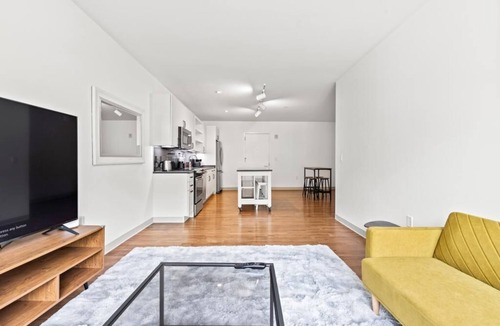 Jamaica Plain Apartment | Charming 2-bedroom apartment in amazing Boston Hospitals