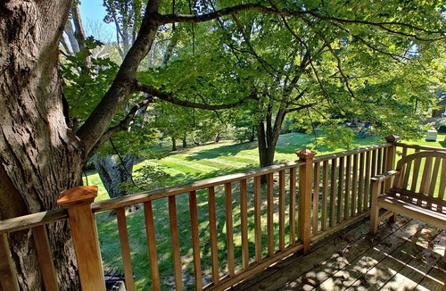 New Canaan Cottage | Charming 2 Bedroom Cottage in Peaceful New Canaan - Pet Friendly!