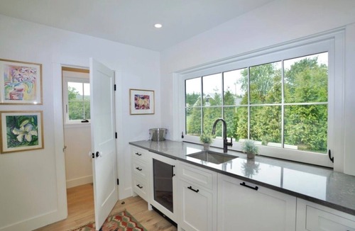 Edgartown Cottage | Charming 2-bedroom cottage steps away from Downtown Edgartown and Beaches.