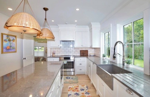 Edgartown Cottage | Charming 2-bedroom cottage steps away from Downtown Edgartown and Beaches.