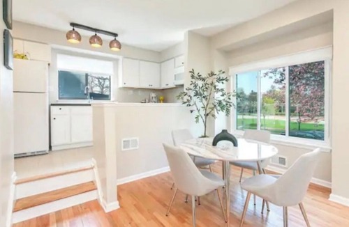 East Avenue Condo | Charming 2-bedroom condo with AC and WiFi in Rochester