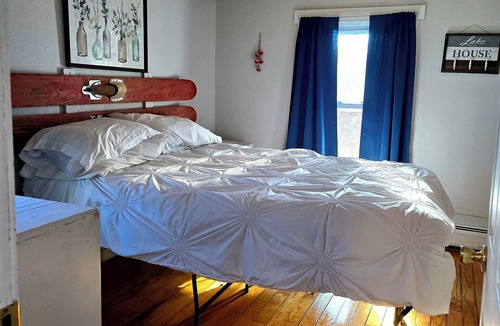 Laconia Condo | Charming 2-bedroom condo with WiFi, AC in delightful weirs beach Laconia
