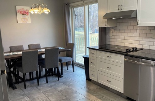 Wolcott House | Charming 2-bedroom house with AC in Wolcott perfect for relaxing