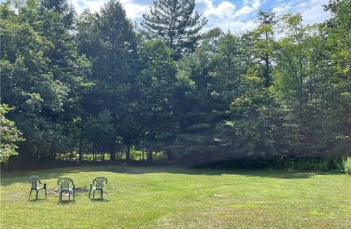 Conewango Valley House | Charming 2-bedroom lodge style house in Frewsburg NY with extra sleeping loft