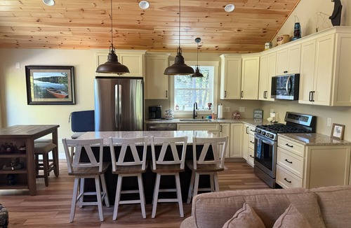 Moultonborough House | Charming 3-bedroom house in lovely Moultonborough with WiFi, AC