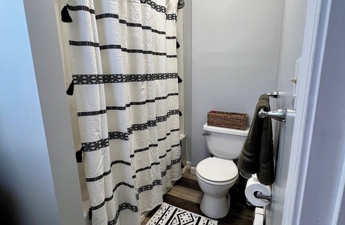 Leominster Apartment | Charming 3-bedroom - 10 miles to Wachusett Mountain Ski Area!