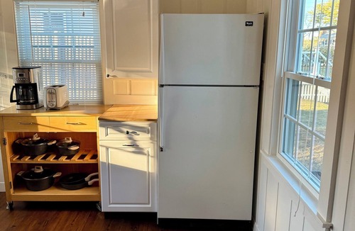 South Yarmouth Cottage | Charming 3-bedroom cottage in Yarmouth 4min walk to the beach