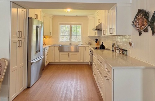 Waterford House | Charming 3-bedroom house in serene Waterford with AC close to beaches.