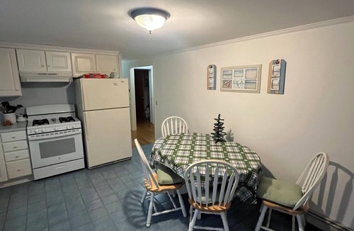 East Harwich House | Charming 3-bedroom house in fabulous Harwich 1 mile from Red River Beach