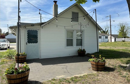 Somers Point House | Charming 3-bedroom house with Wi-Fi and AC located in tranquil Somers Point,