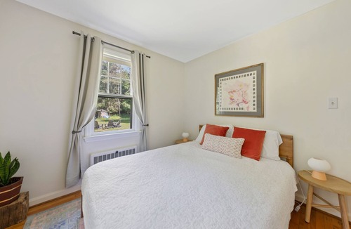Pine Plains House | Charming 3BR 2BA Oversized Cape with Mountain Views!