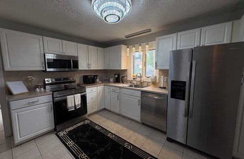 Devon House | Charming 4-bedroom Beach House