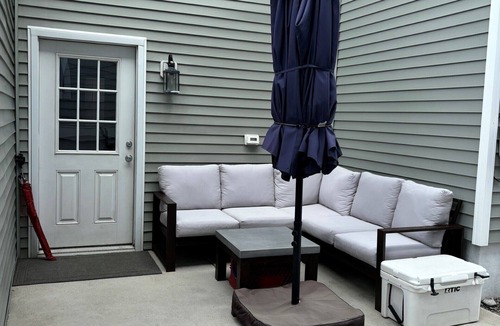 A-Zone House | Charming 4-bedroom house with WiFi and AC on beach block in Brigantine