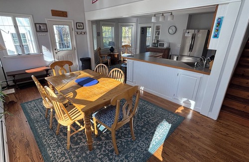 Charlestown House | Charming 4-bedroom dog friendly cape close to town and beaches