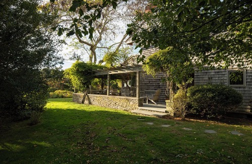Water Mill House | Charming 4 BR +2 waterfront-pool, privacy, views, gazebo, boats, near beaches