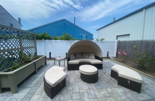 Long Branch House | Charming 4bedroom 2nd Floor Beach House - 1.5 blocks to the beach