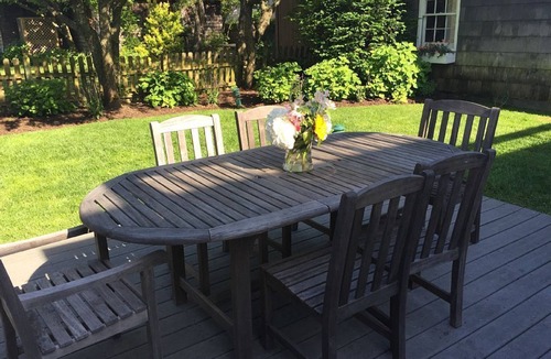 Avon House | Charming 5-bedroom house, block and a half to the beach in Bay Head