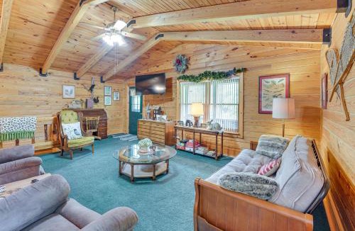 Austin House | Charming Austin Cabin on 96 Acres of Land!