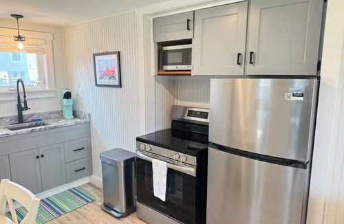 Wells Beach Cottage | Charming Beach cottage across from the beach in fabulous Wells.